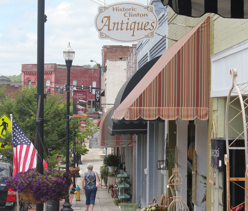 TOP 5 THINGS TO DO IN HISTORIC DOWNTOWN CLINTON