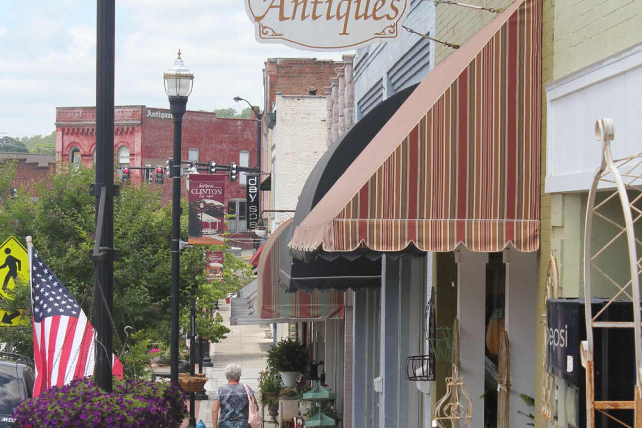 TOP 5 THINGS TO DO IN HISTORIC DOWNTOWN CLINTON